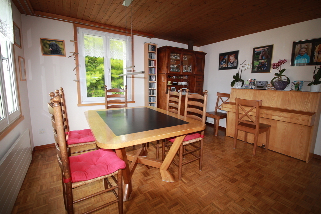 Esszimmer direkt neben der Küche