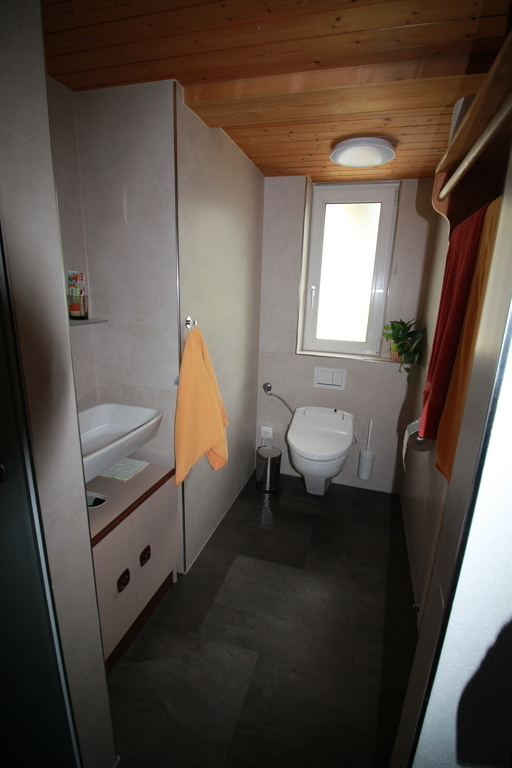 separates WC im ersten Stock