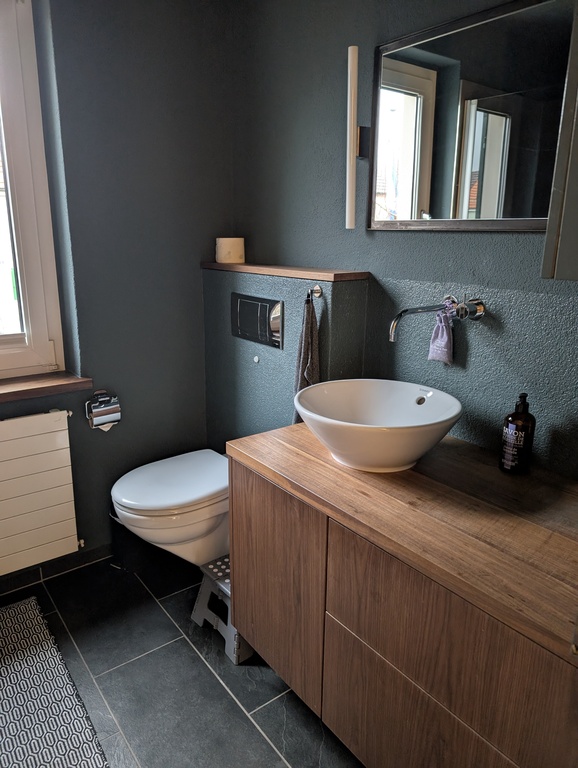 Badezimmer mit Badewanne