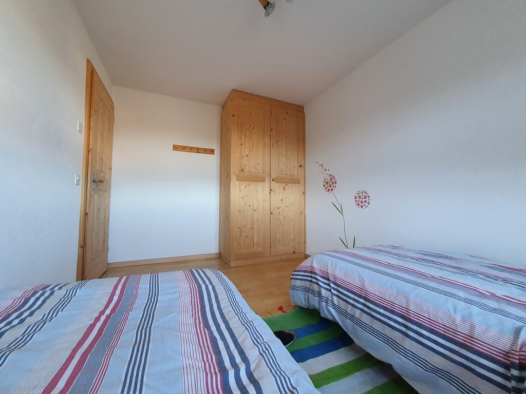 Kinderschlafzimmer mit 2 Einzelbetten