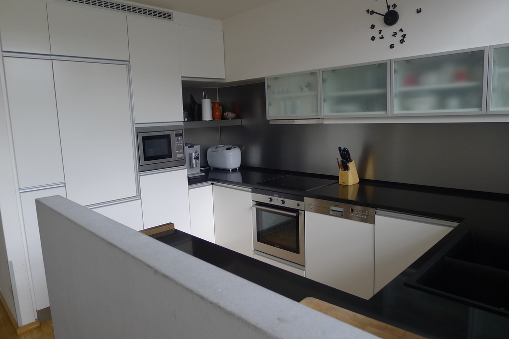 The fully equiped kitchen