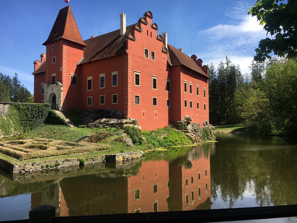Červená Lhota - Castle, Day trip (1h 30 by car), photo taken in May