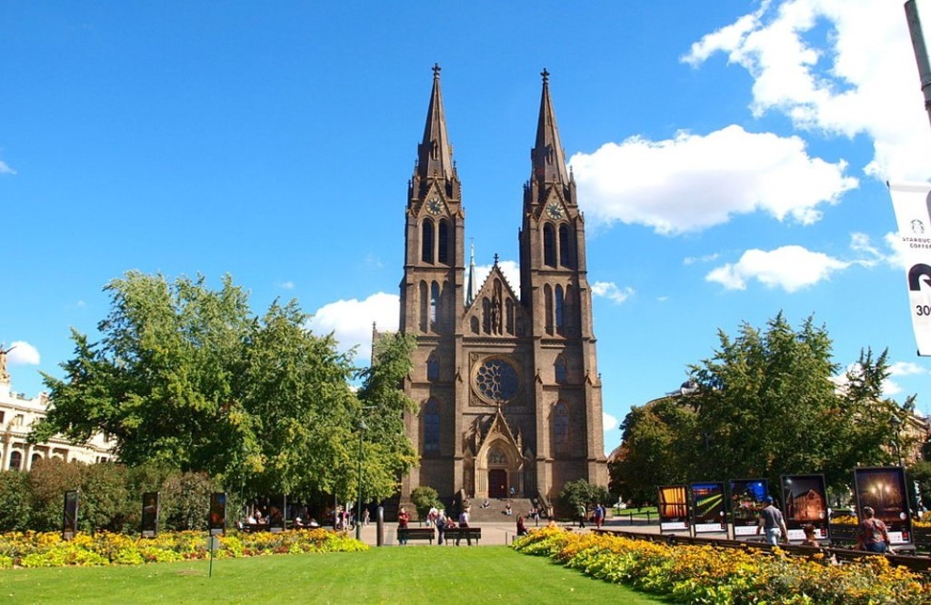 Peace Square - 5 minutes walk