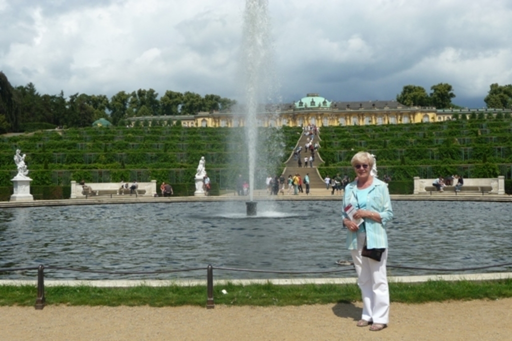 Schloss Sanssouci (castle in Potsdam), 30 km