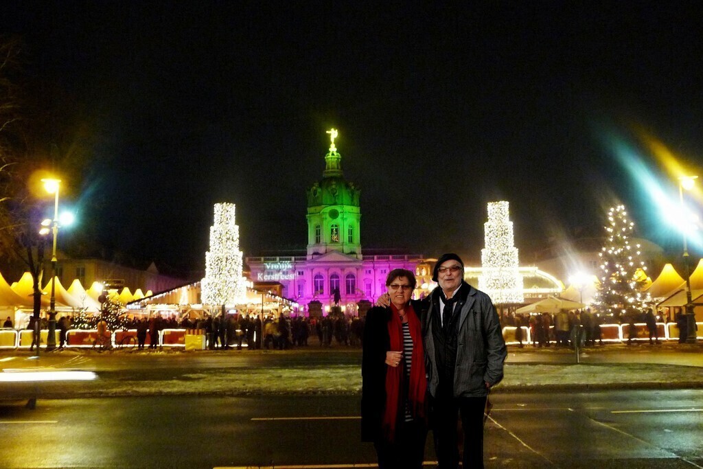 Christmas Market at Charlottenburg Palace (2200 m)