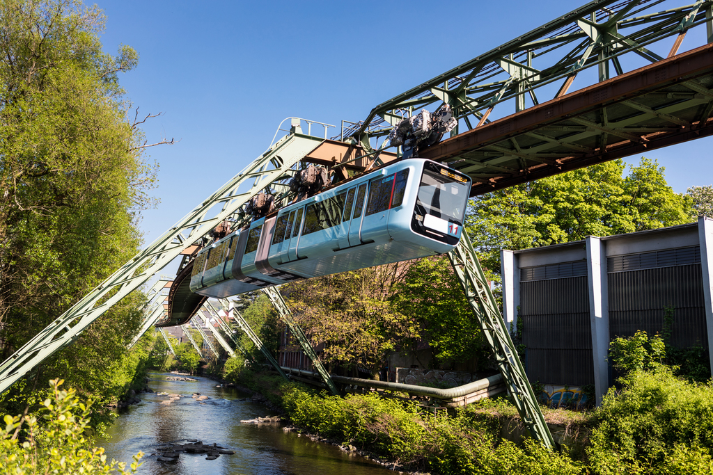 Schwebebahn, monorail
