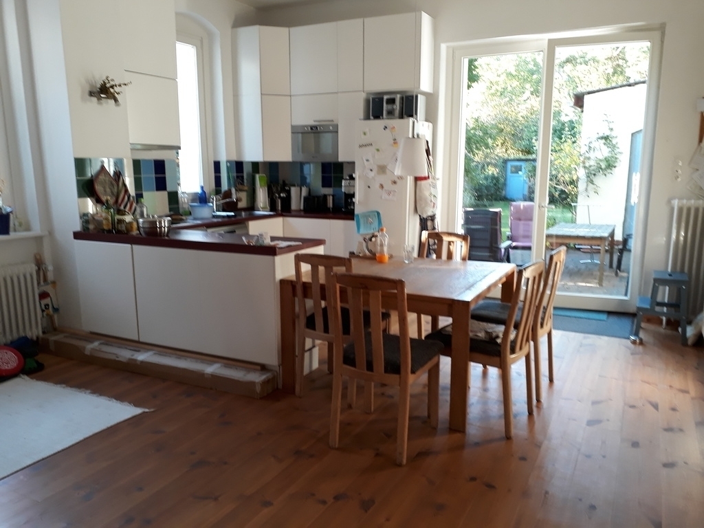 kitchen with access to the garden