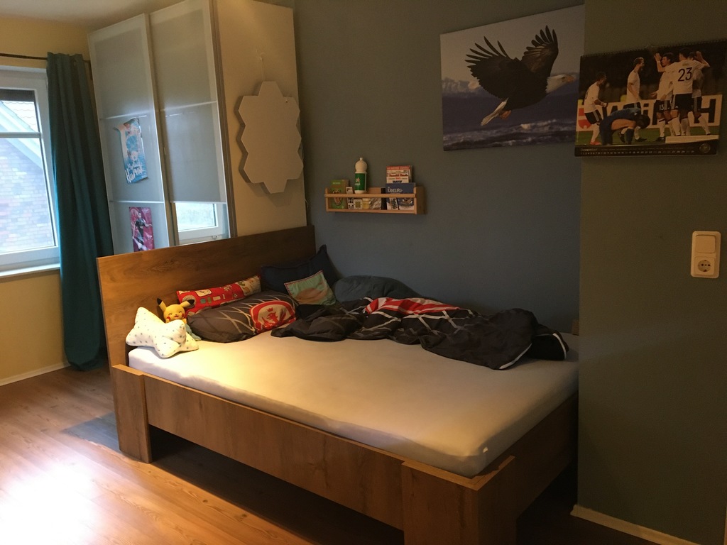 boy's bed (1,60 m x 2,00 m)