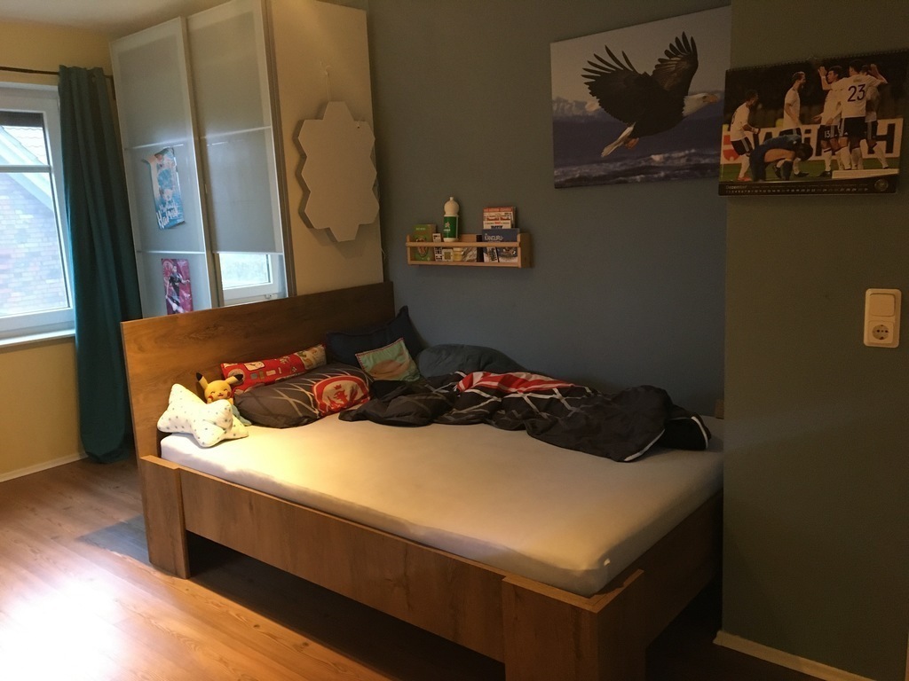 boy's bed (1,60 m x 2,00 m)