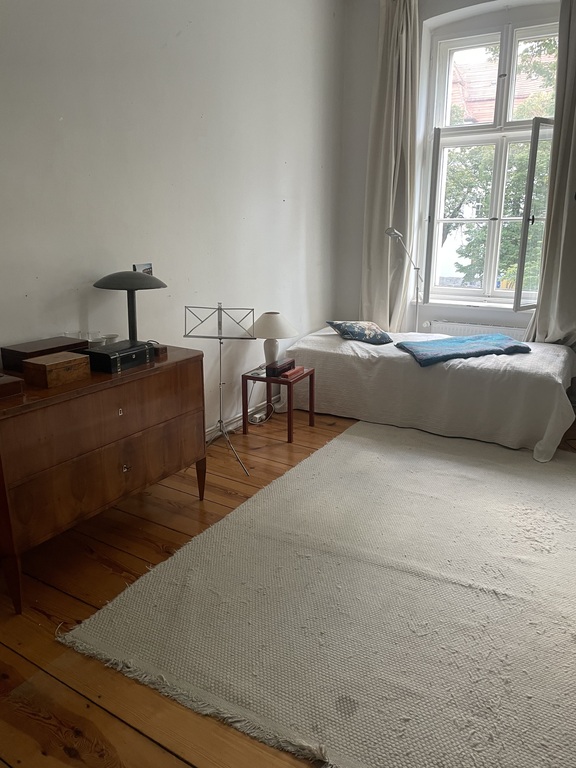 Elisabeth´s former room - the bed can be turned into a double bed