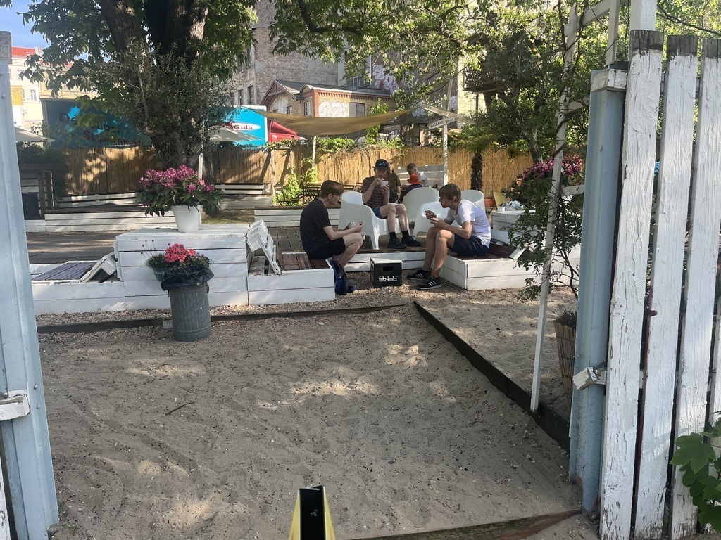 ….. they also have nice coffee & drinks