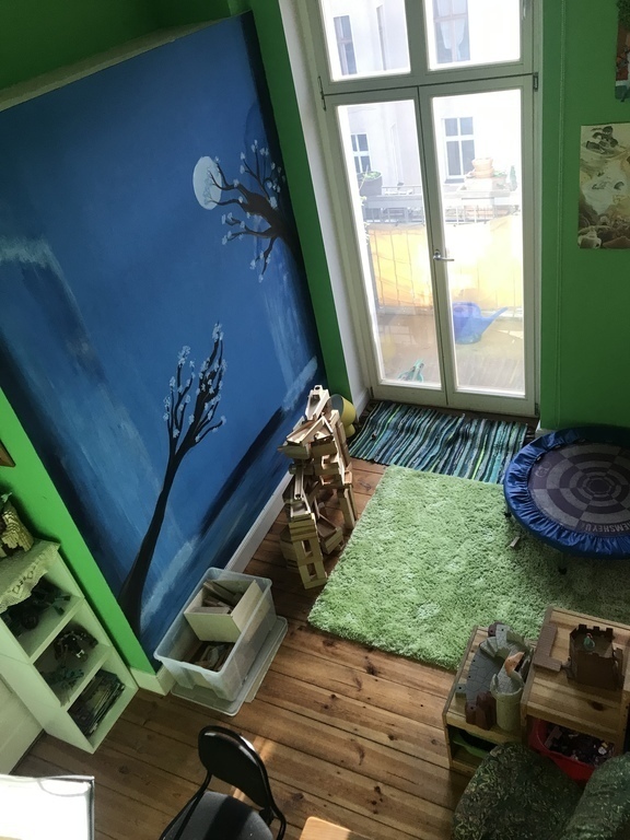 3rd floor with Balcony, Lego, Gravitrax, lots to play with....