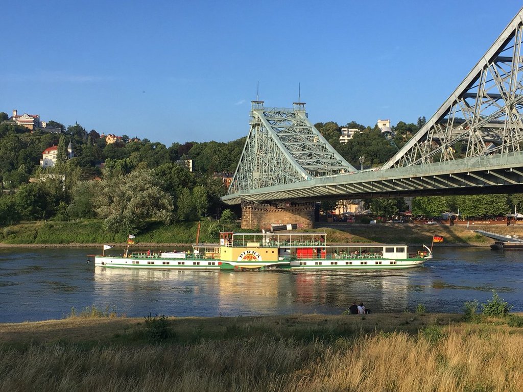Raddampfer am Blauen Wunder, Dresden