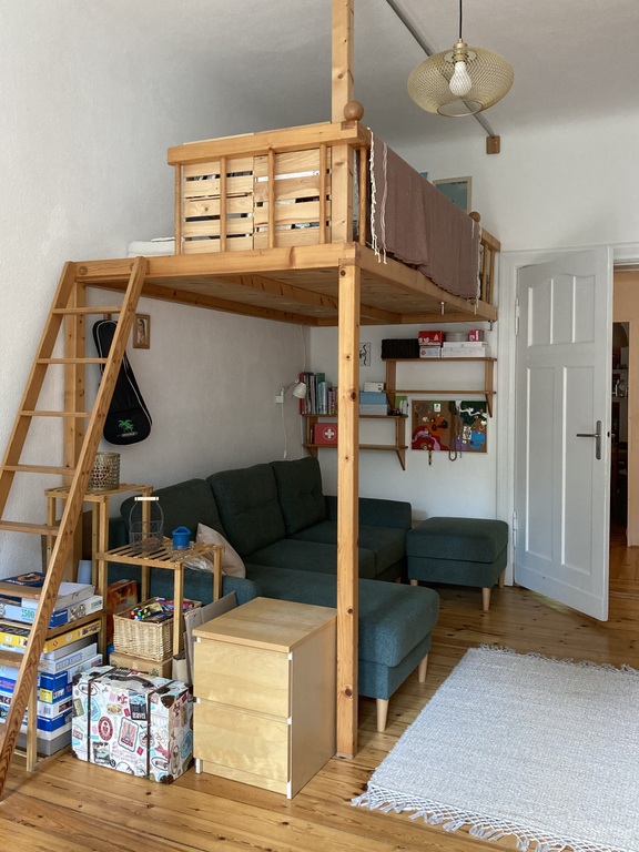 bunk bed in kids room 1