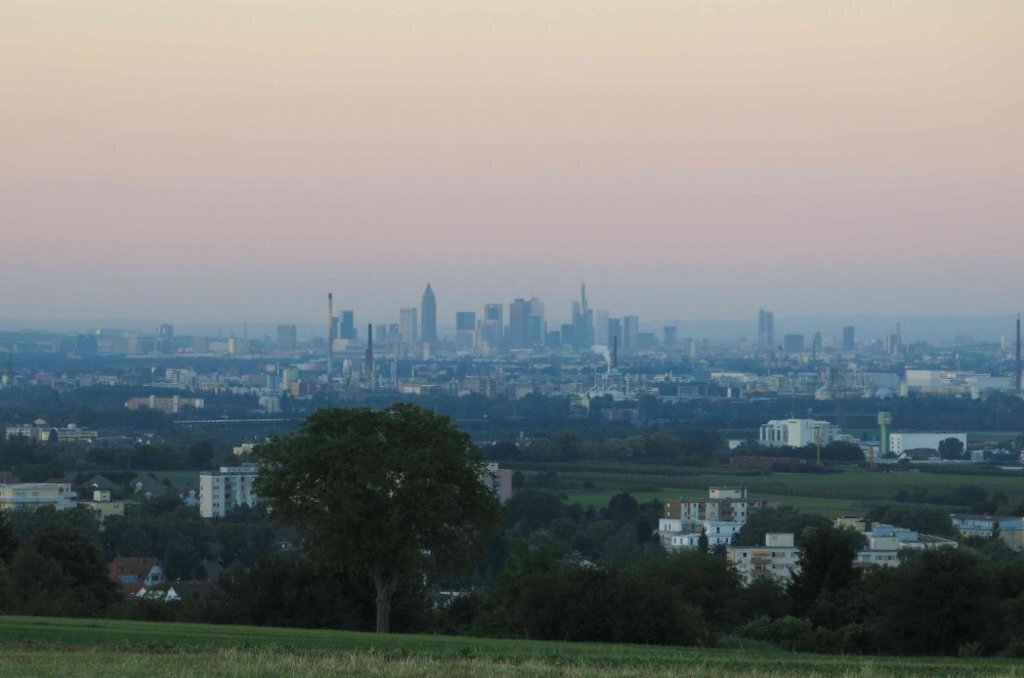 View from neighbor hill to Frankfurt
