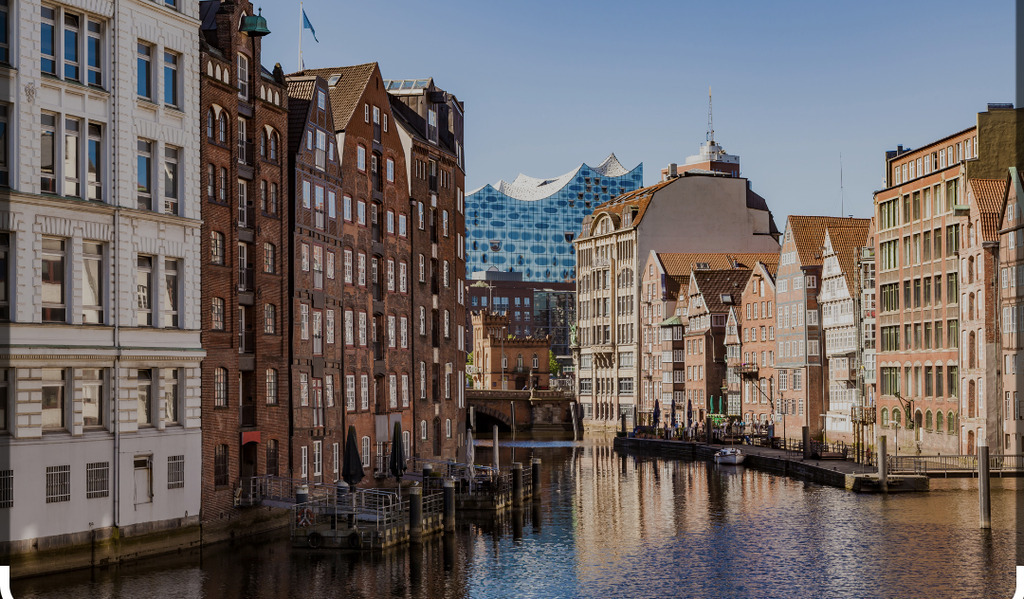 Hamburger Hafencity mit der Elbphilharmonie