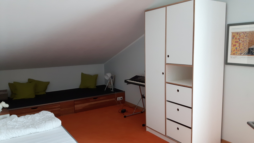 The guest room upstairs 