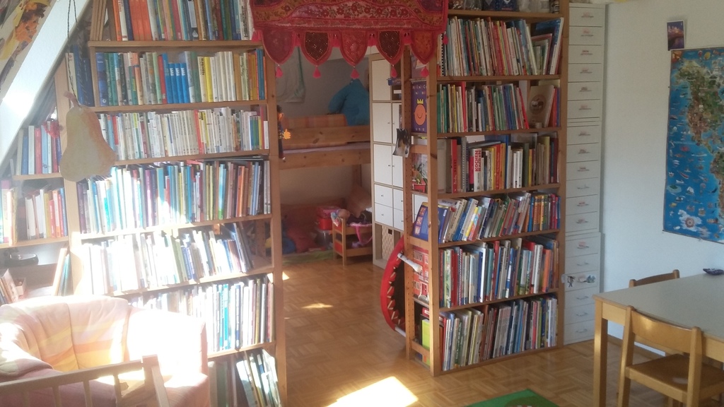 ...a "small sortiment" of div. children-literature from "Adam & Eve" till "Zoo-Animals"...