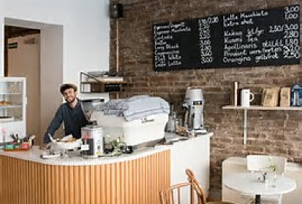 ... at Meerowinger Straße...