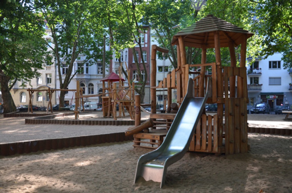 ...Zugweg-playground...