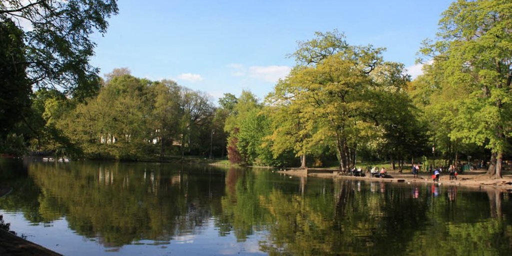 ...in the "Volksgarten"...