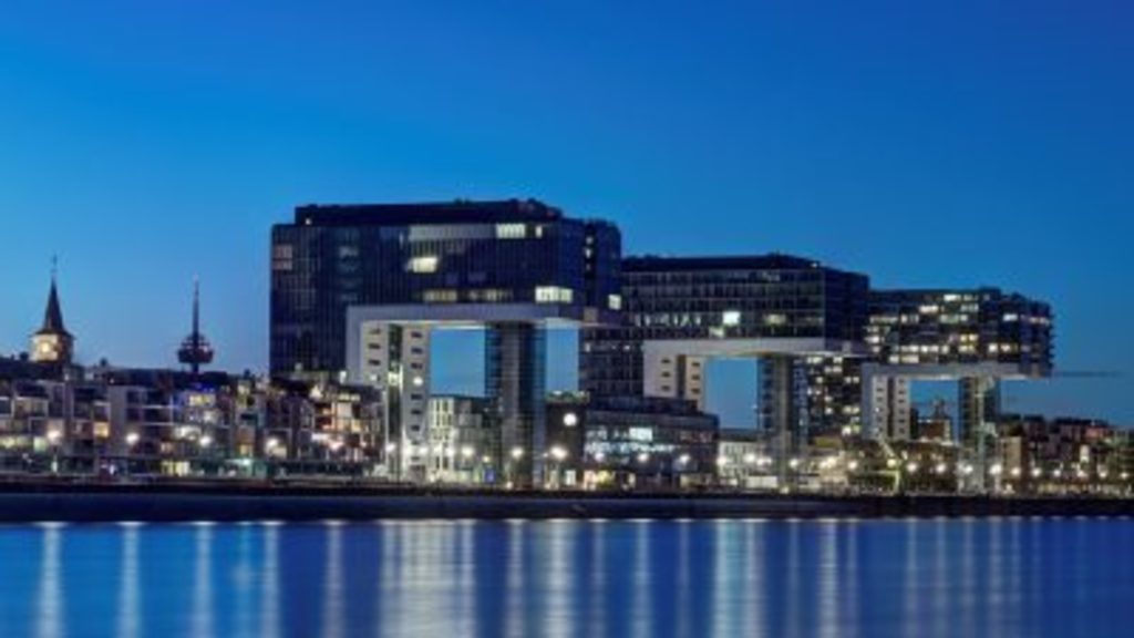 ...and it get's darker outside...