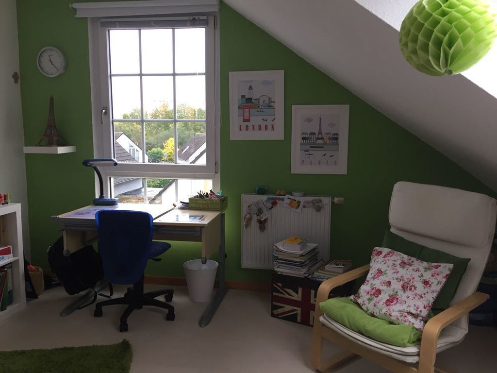 child's room (no 2)