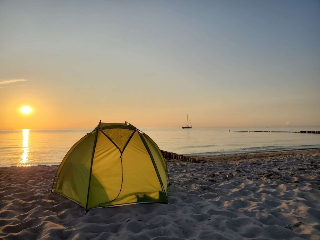 Relaxing on the beach / Entspannen am Strand