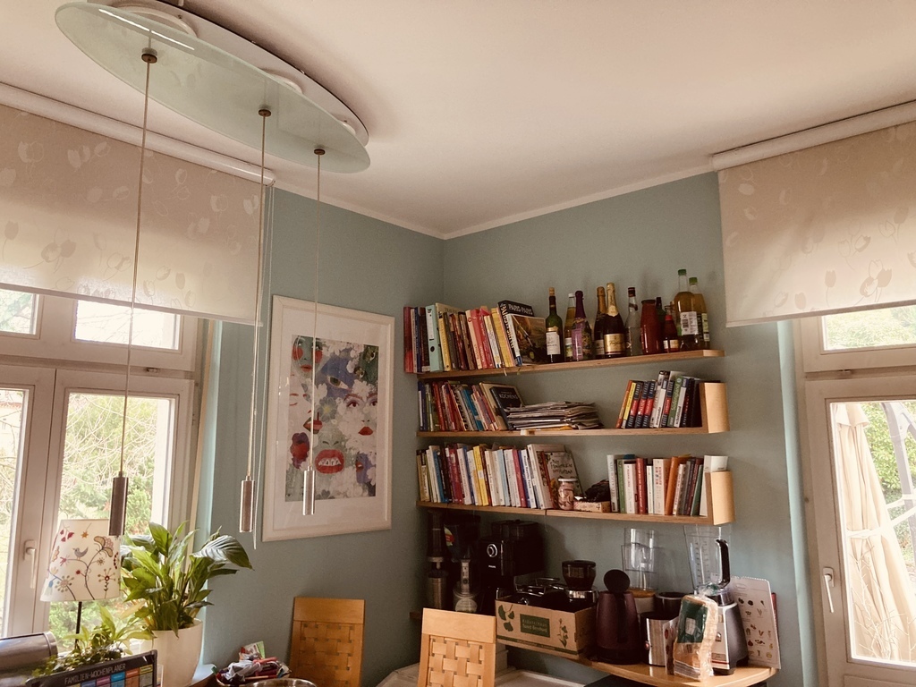 eat-in-Kitchen for 2-3 with balcony 1