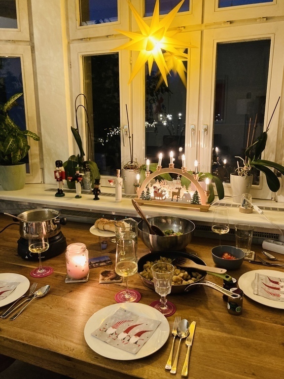 Fondue at Christmas 2022