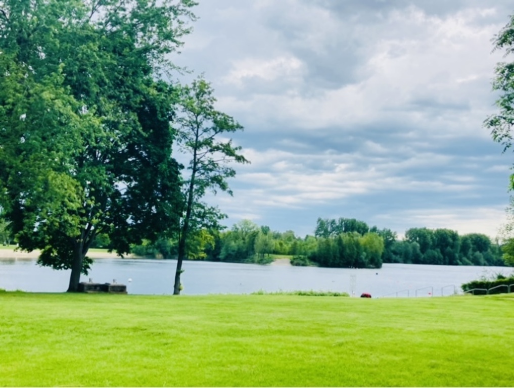 Lake Heddesheim in 1h with kids-pool and castle-view Weinheim