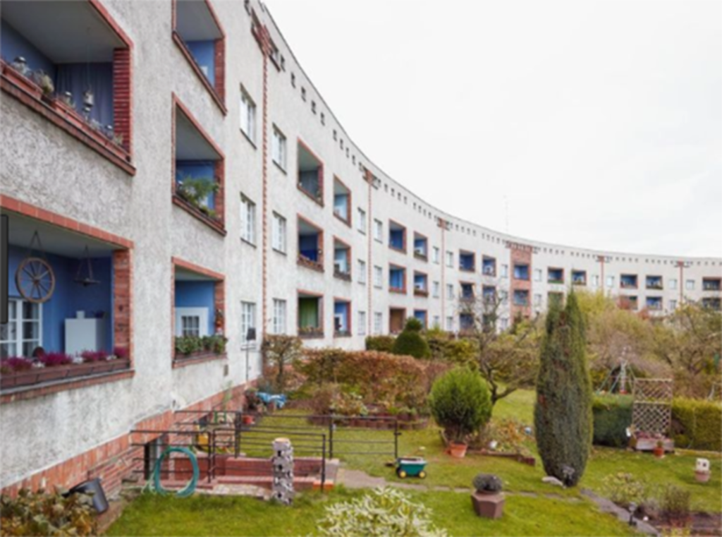 Das sogenannte "Hufeisen" / The so-called "horseshoe"