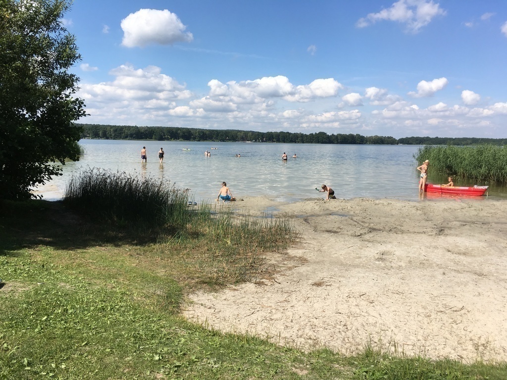 Badesee: Motzener See (23 km)/ Bathing lake: Lake Motzen (23 km)