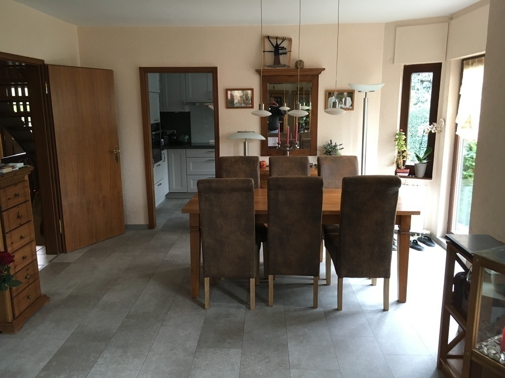 Wohnzimmer Essbereich/Living room dining area