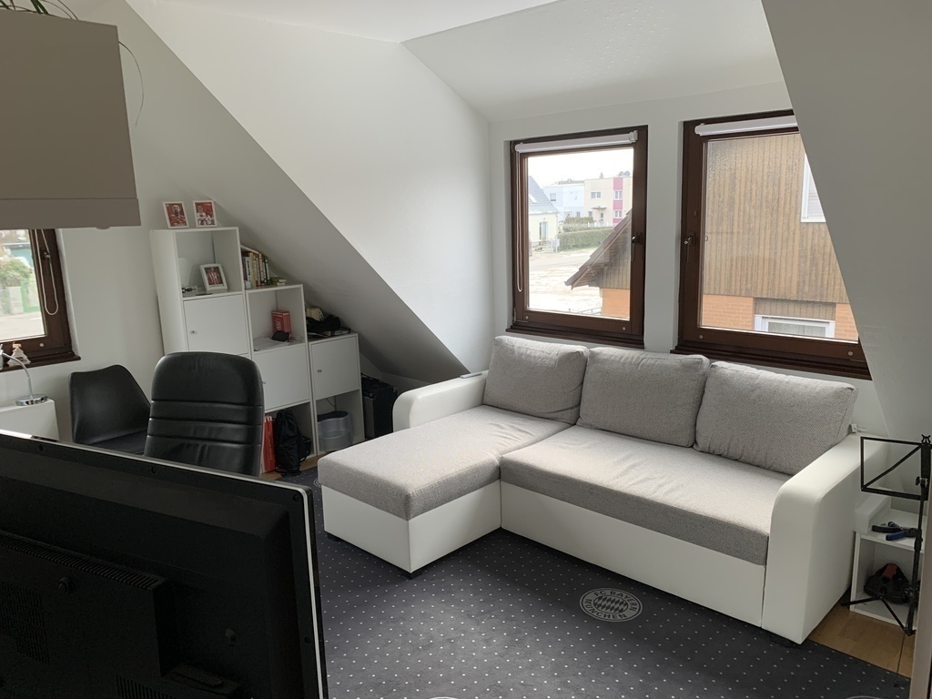 Jugendzimmer mit Bett für 2 Personen/Youth room with bed for 2 persons