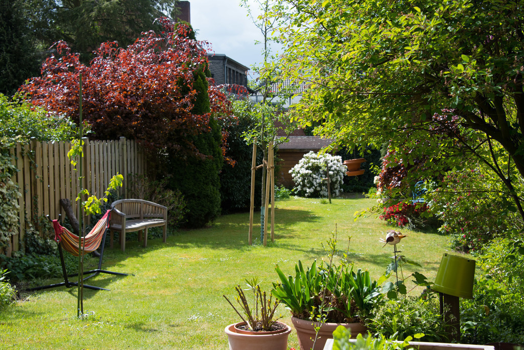 We are open to inquiries in May and from mid-September onwards.