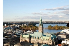 Rathaus und Alster