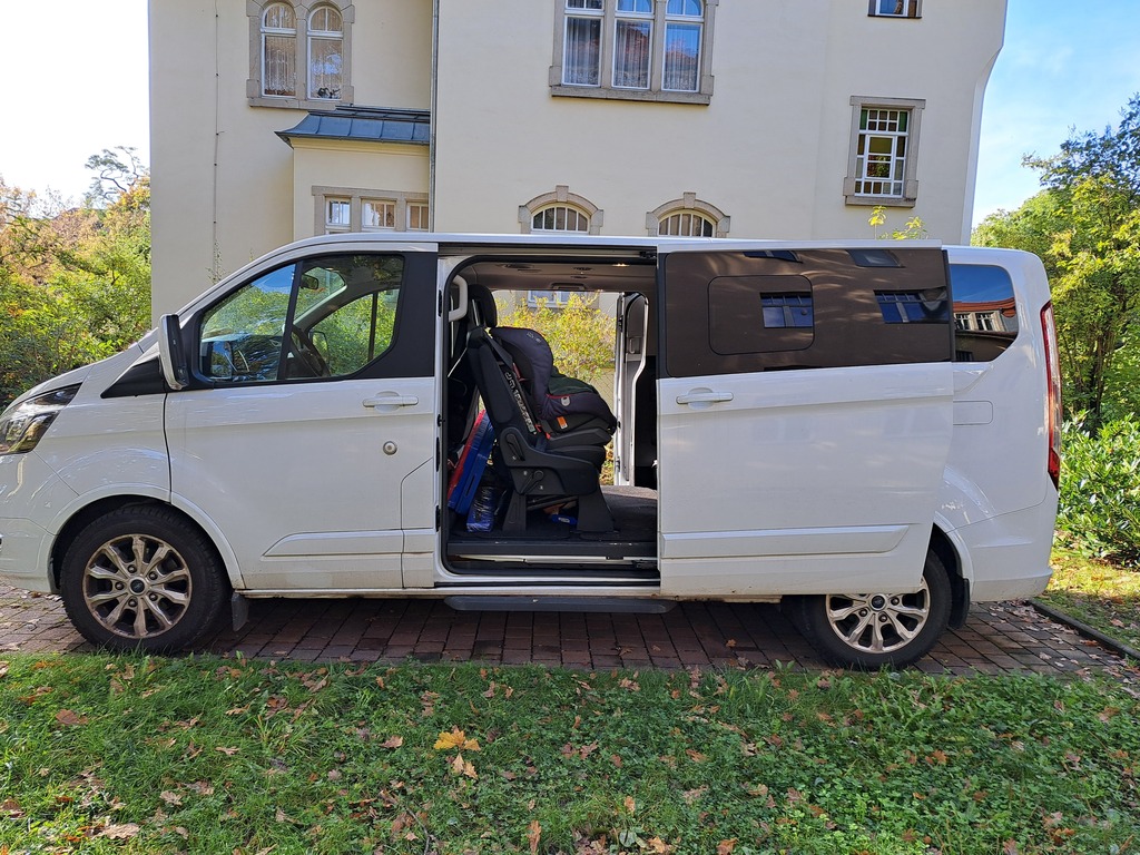 if we change cars: Ford Tourneo Custom 8 seats