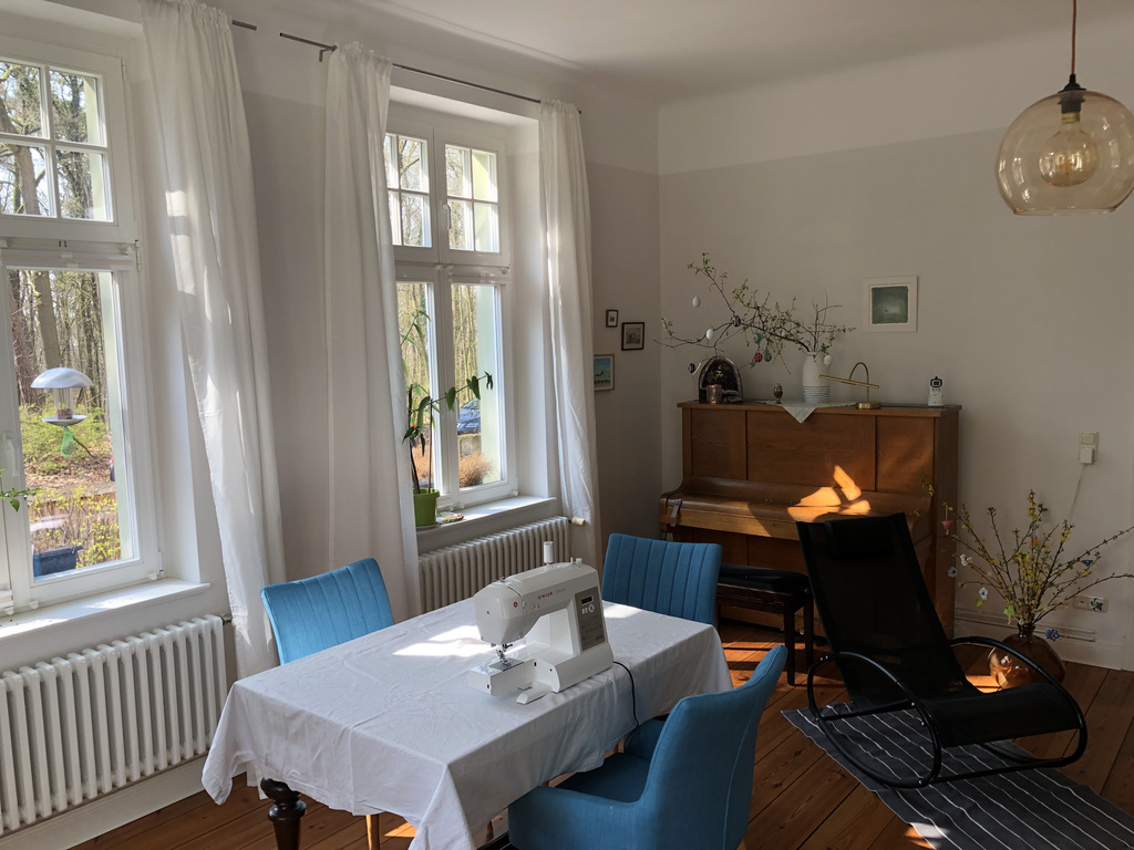 you are welcome to practice on the piano ;), table is extendable