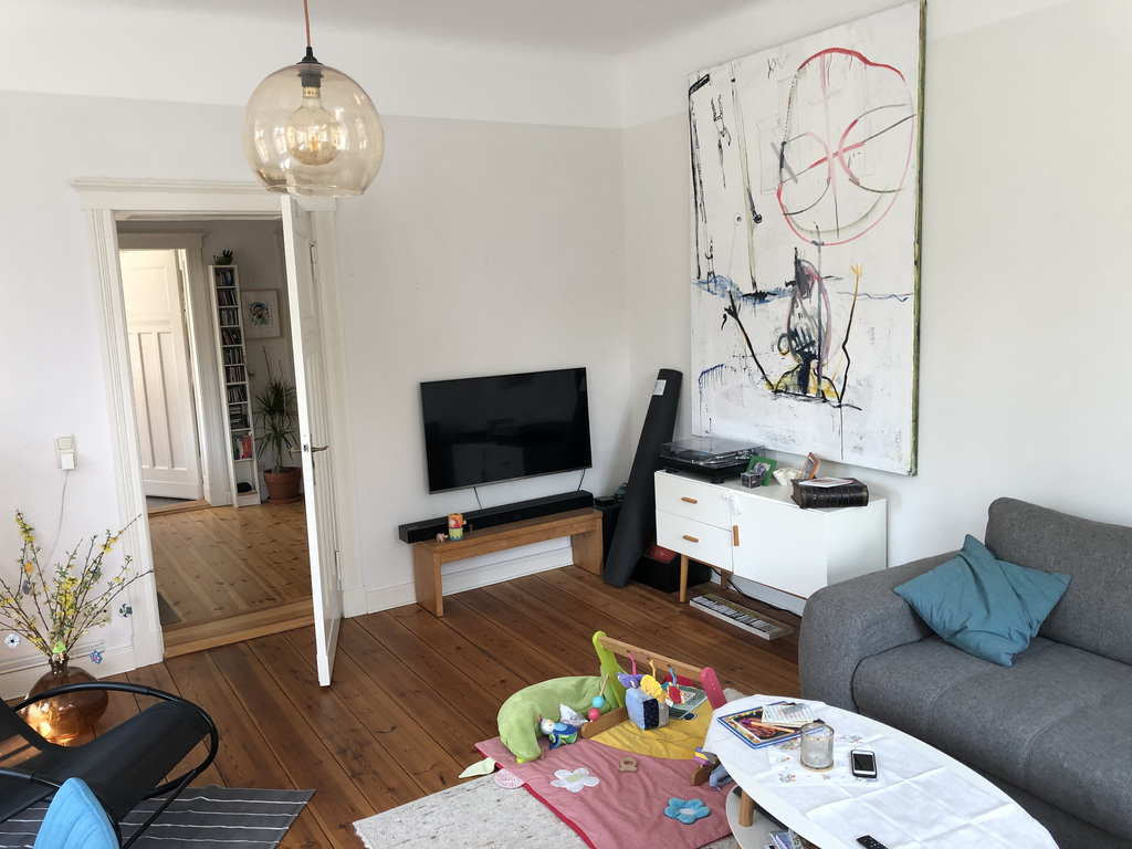 living room (TV only internet based for example Netflix)