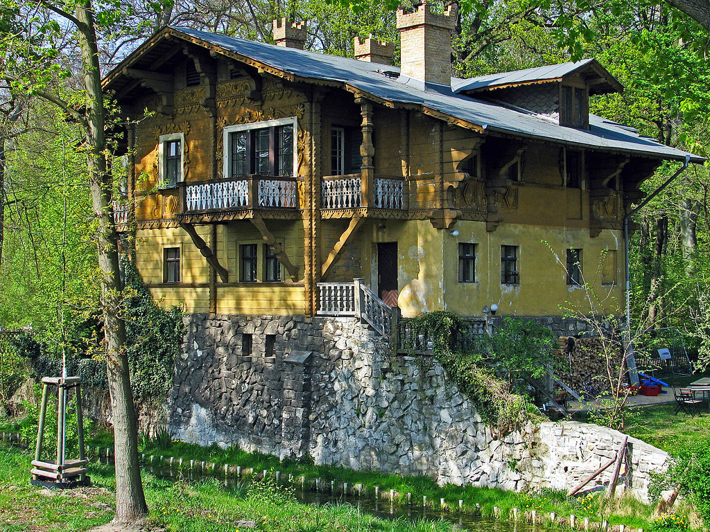 historical swiss house