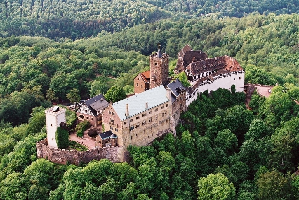  Wartburg Castle in Eisenach (UNESCO World Heritage) - 1 hour drive