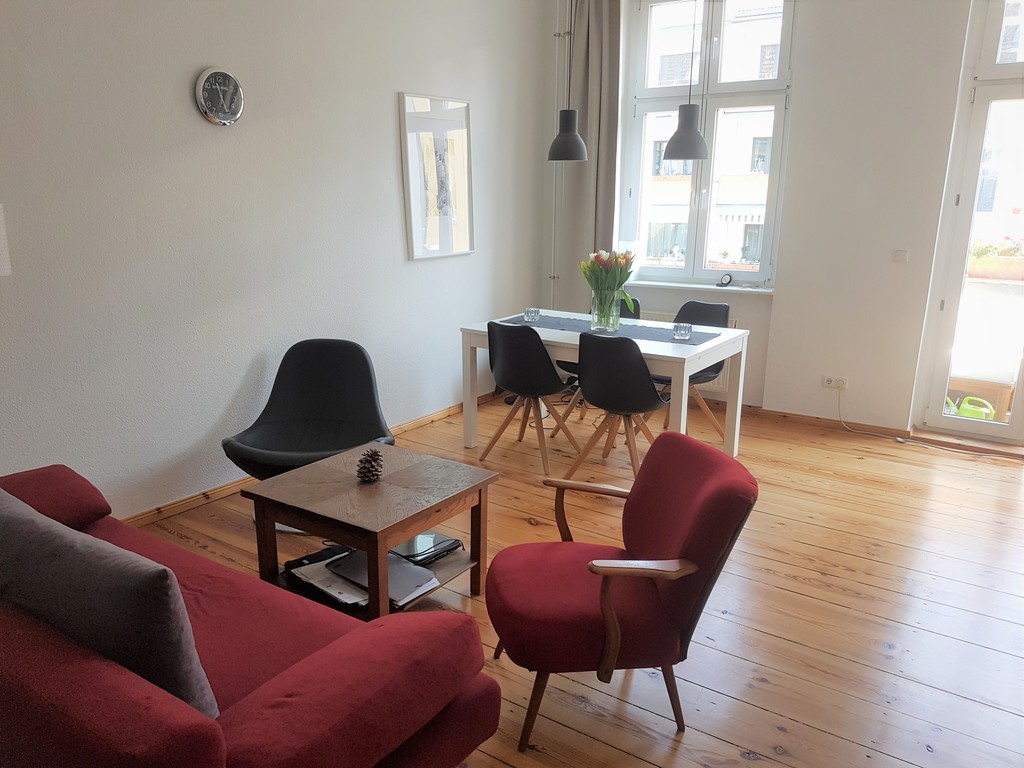 Wohnzimmer/living room