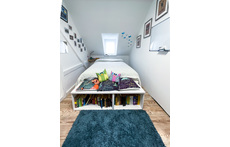 bedroom with a queen-size bed