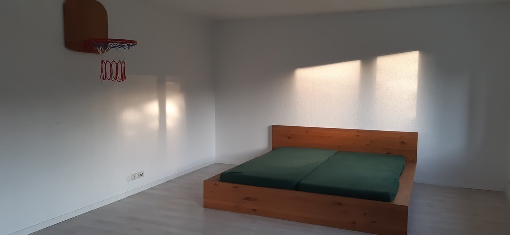 Possible to put this bed to the Hobby room 