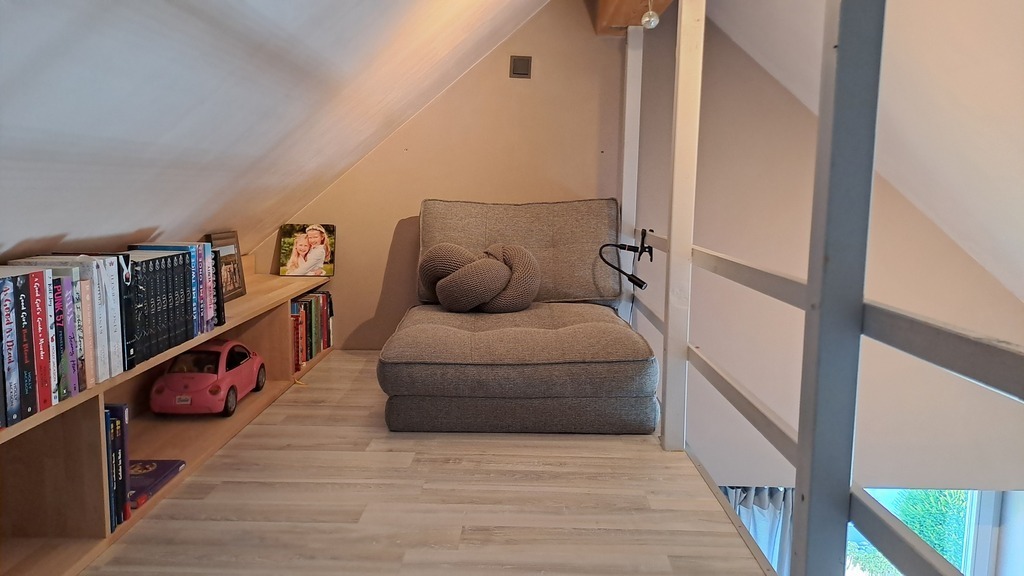 Reading area second floor of Girls room