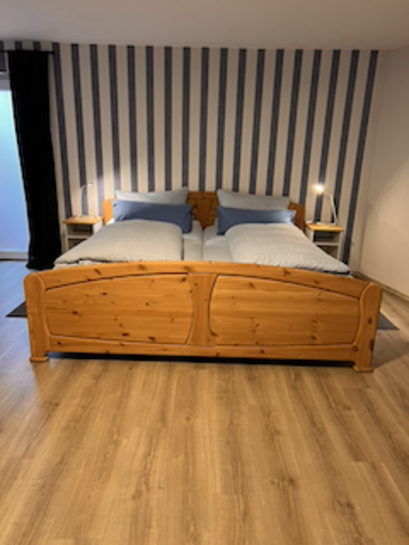 Doppelbett im Souterrain