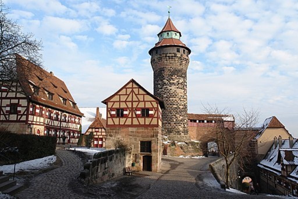 Nuremberg castle; User:Kolossos, CC BY-SA 3.0 <http://creativecommons.org/licenses/by-sa/3.0/>, via Wikimedia Commons