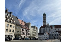 Sankt Ulrich und die Maximilian Strasse