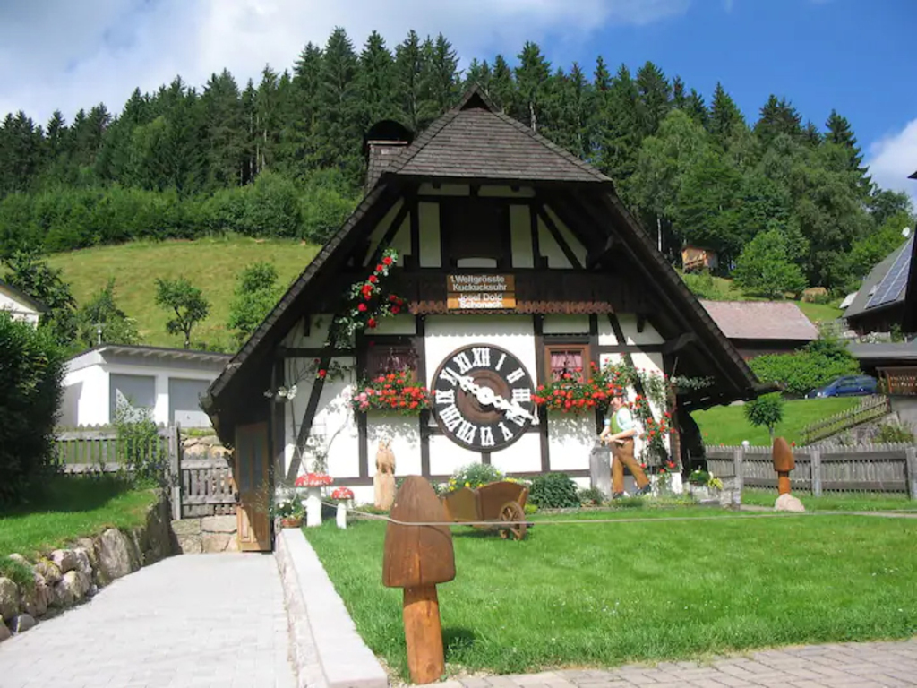 Größte Kuckucksuhr der Welt